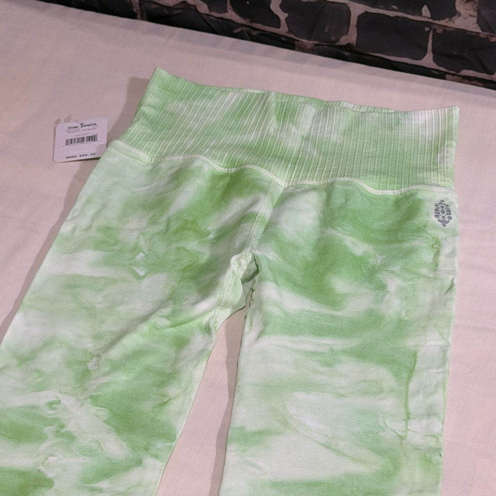Stanley Light Green Tie-Dye Kids Leggings